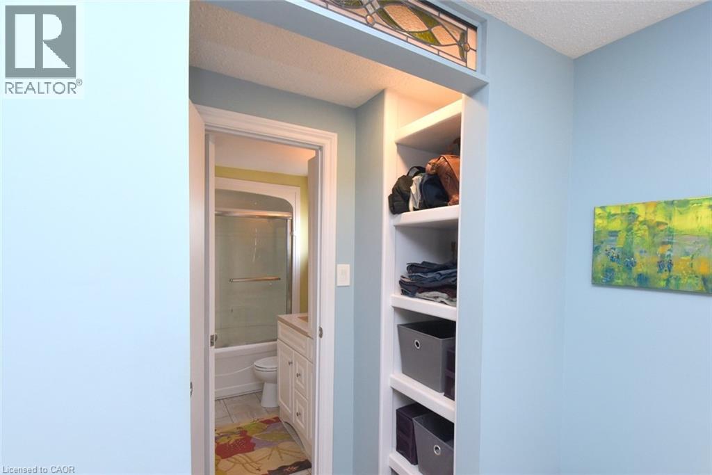 3200 GREENBOUGH Crescent - 28