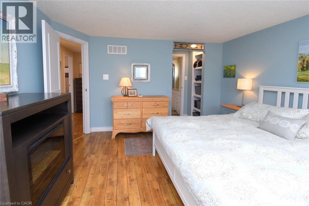 3200 GREENBOUGH Crescent - 24