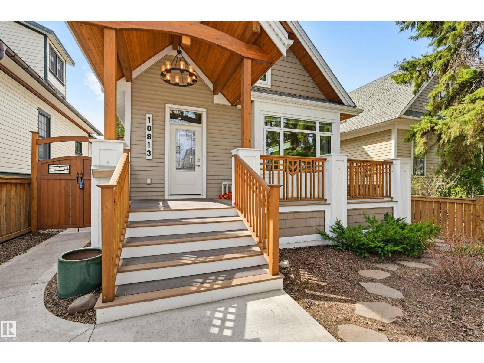 10813 74 AV NW - 4