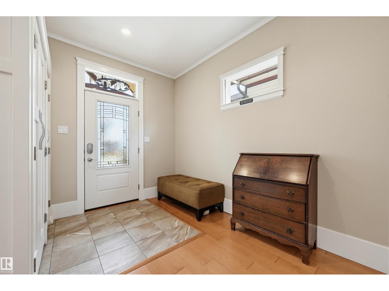 10813 74 AV NW - 6