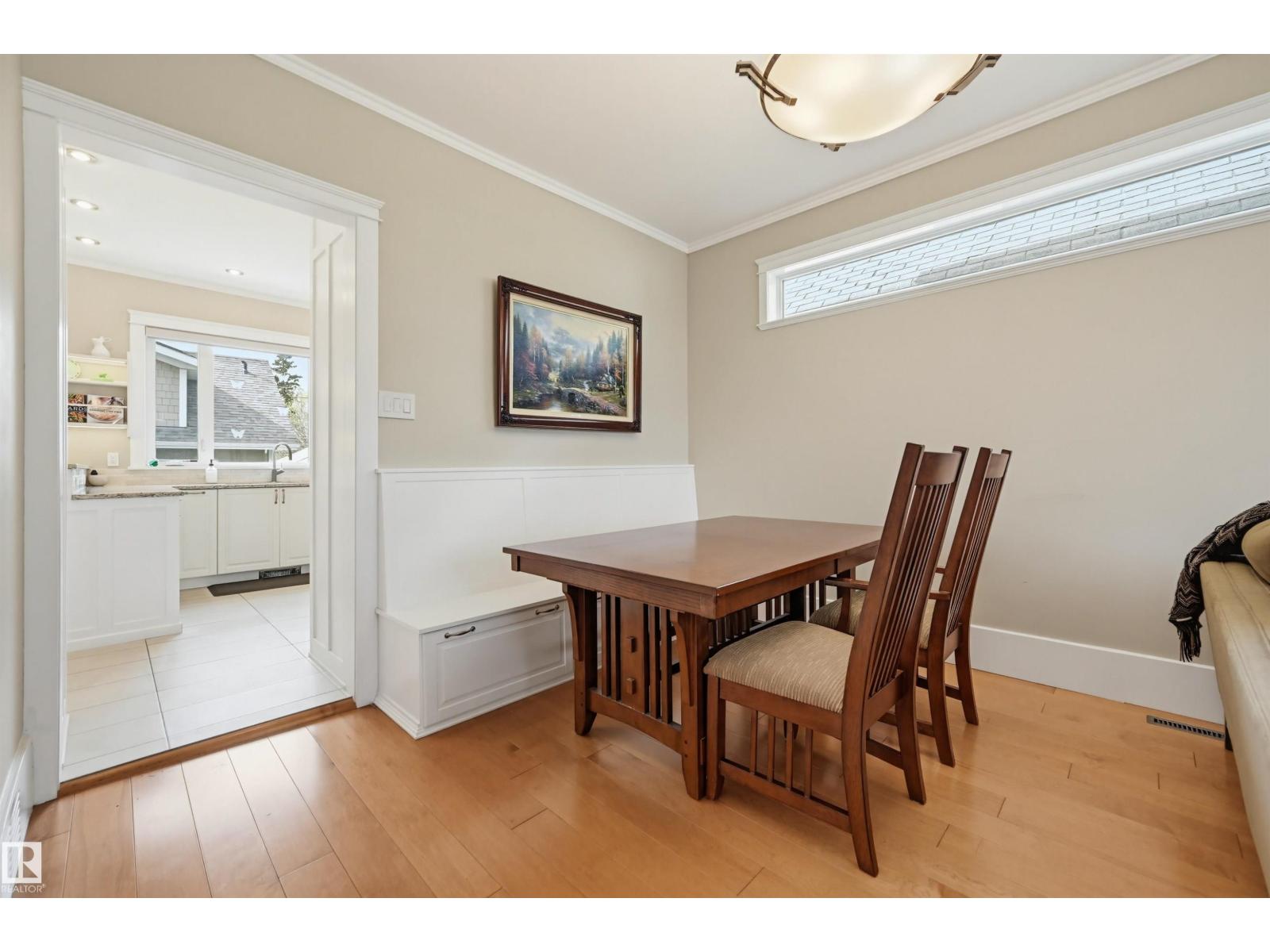 10813 74 AV NW - 17