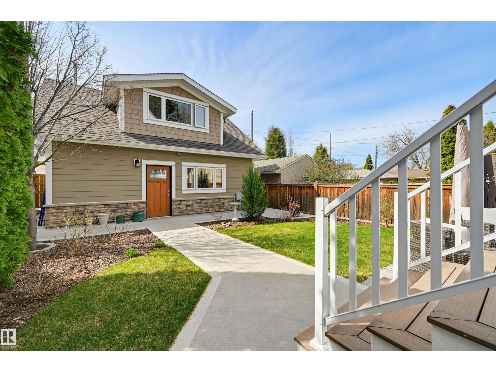 10813 74 AV NW - 45