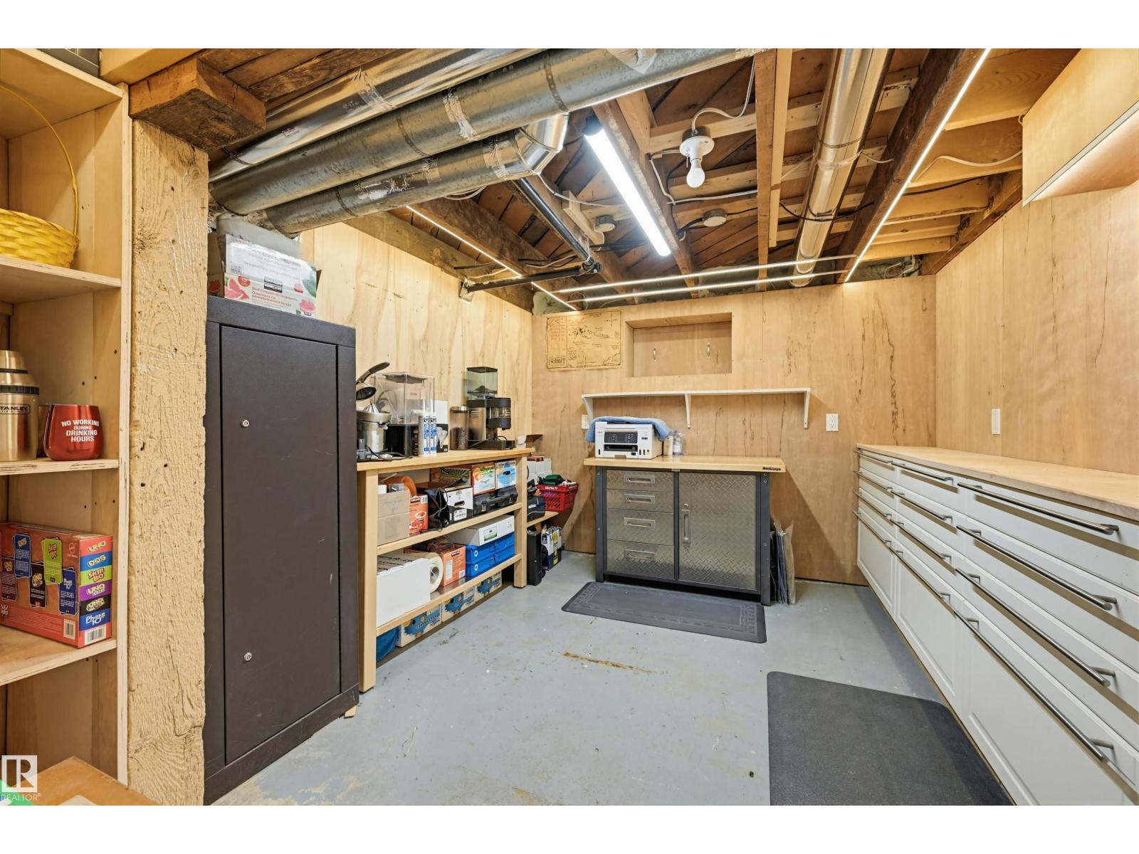10813 74 AV NW - 42