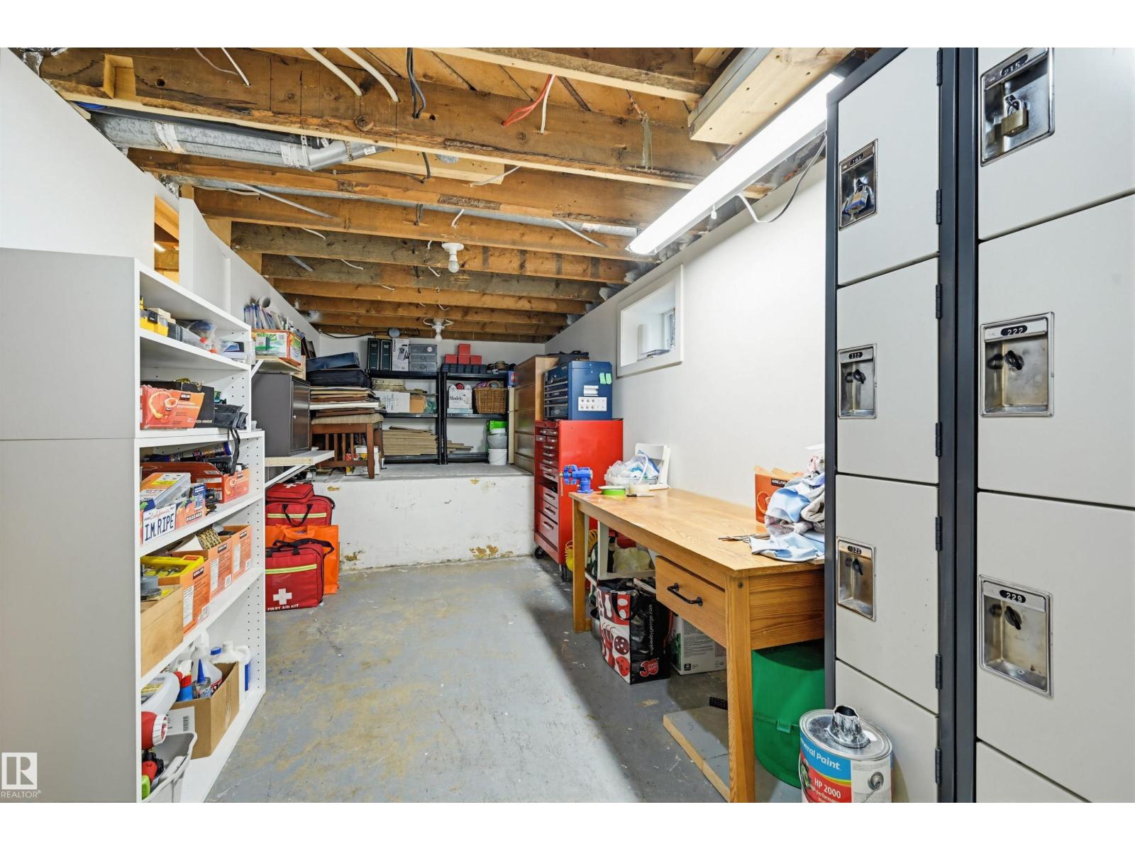 10813 74 AV NW - 41