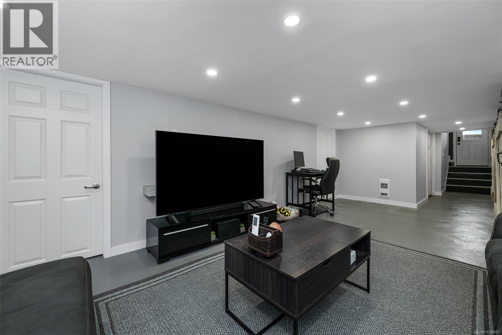 154 MacDonald Rd - 31
