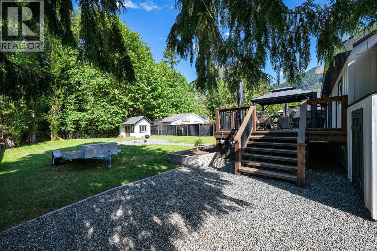 154 MacDonald Rd - 41