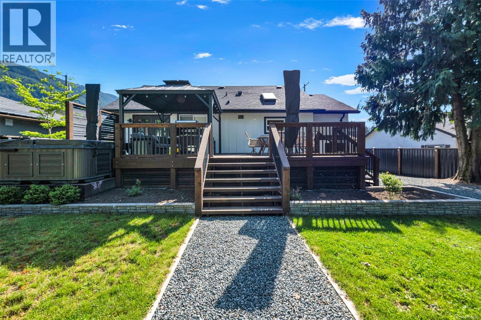 154 MacDonald Rd - 45