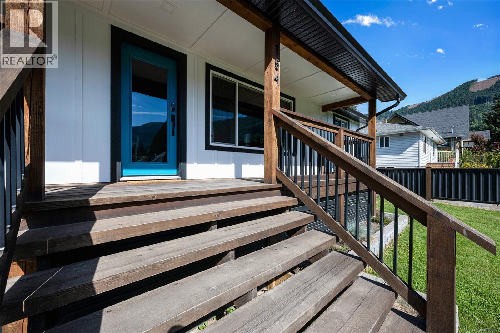 154 MacDonald Rd - 6