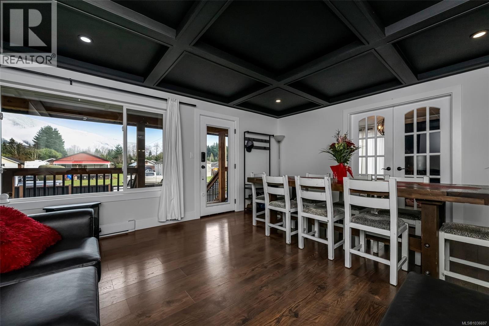 154 MacDonald Rd - 9