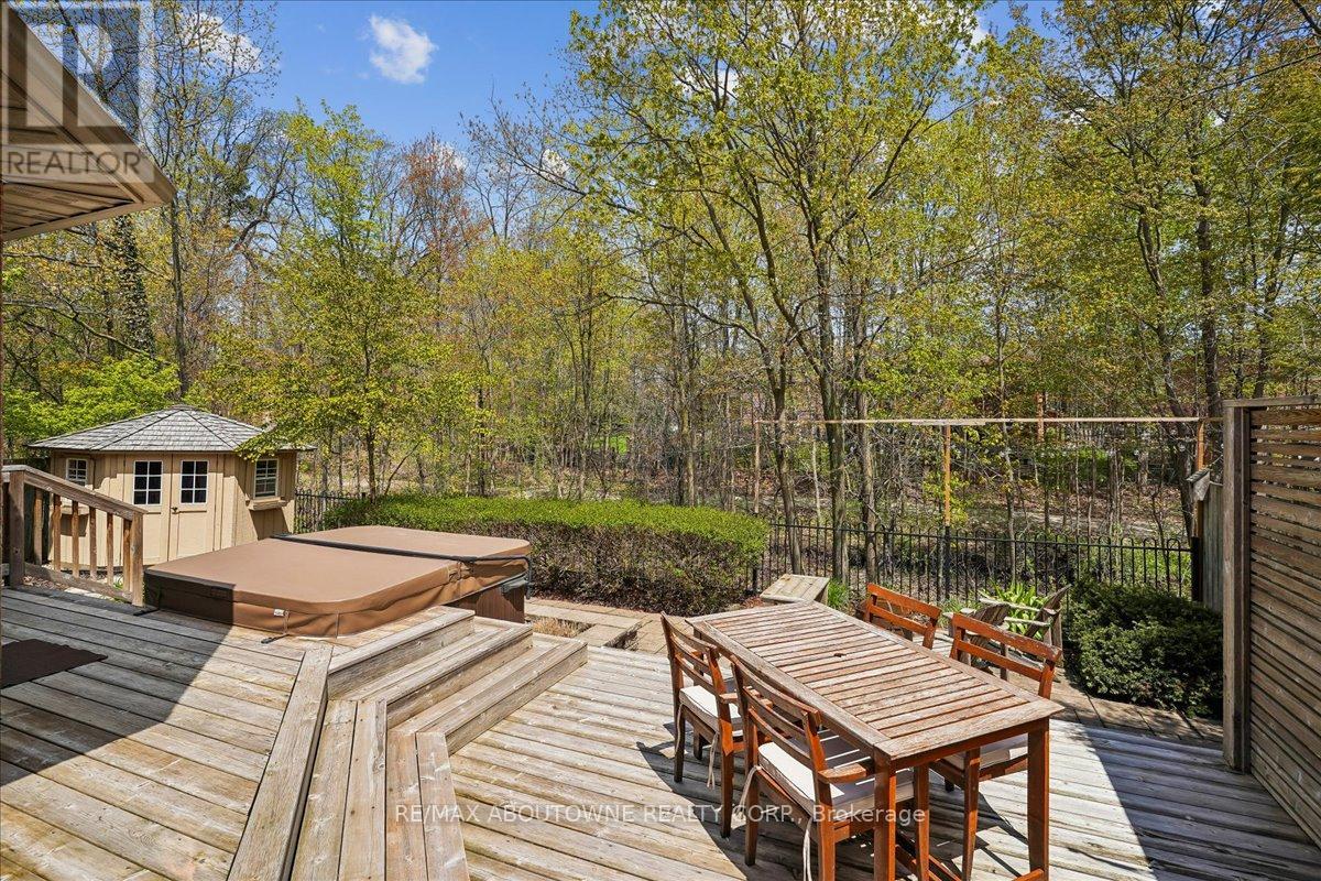 1277 OLD BRIDLE PATH - 28