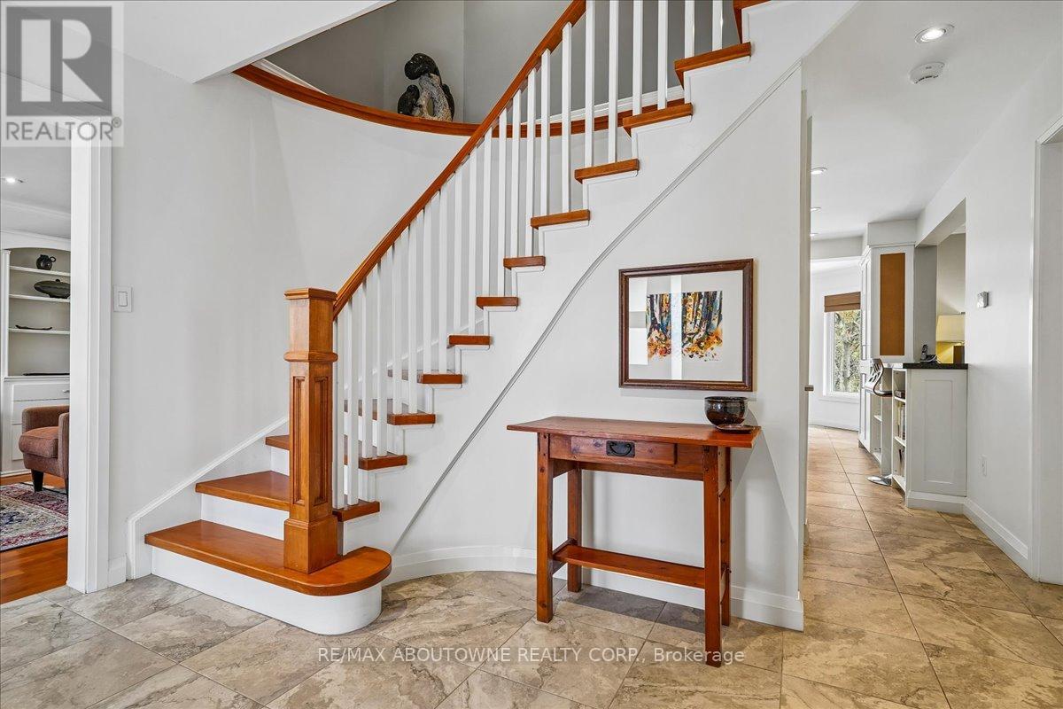 1277 OLD BRIDLE PATH - 3