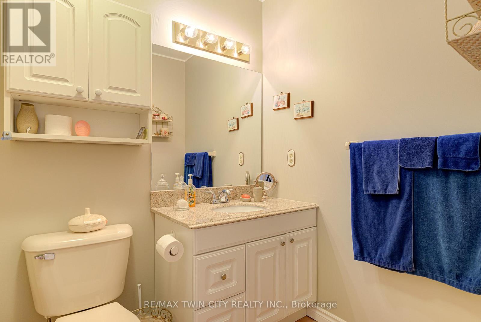 #12 523 BEECHWOOD DRIVE - 18