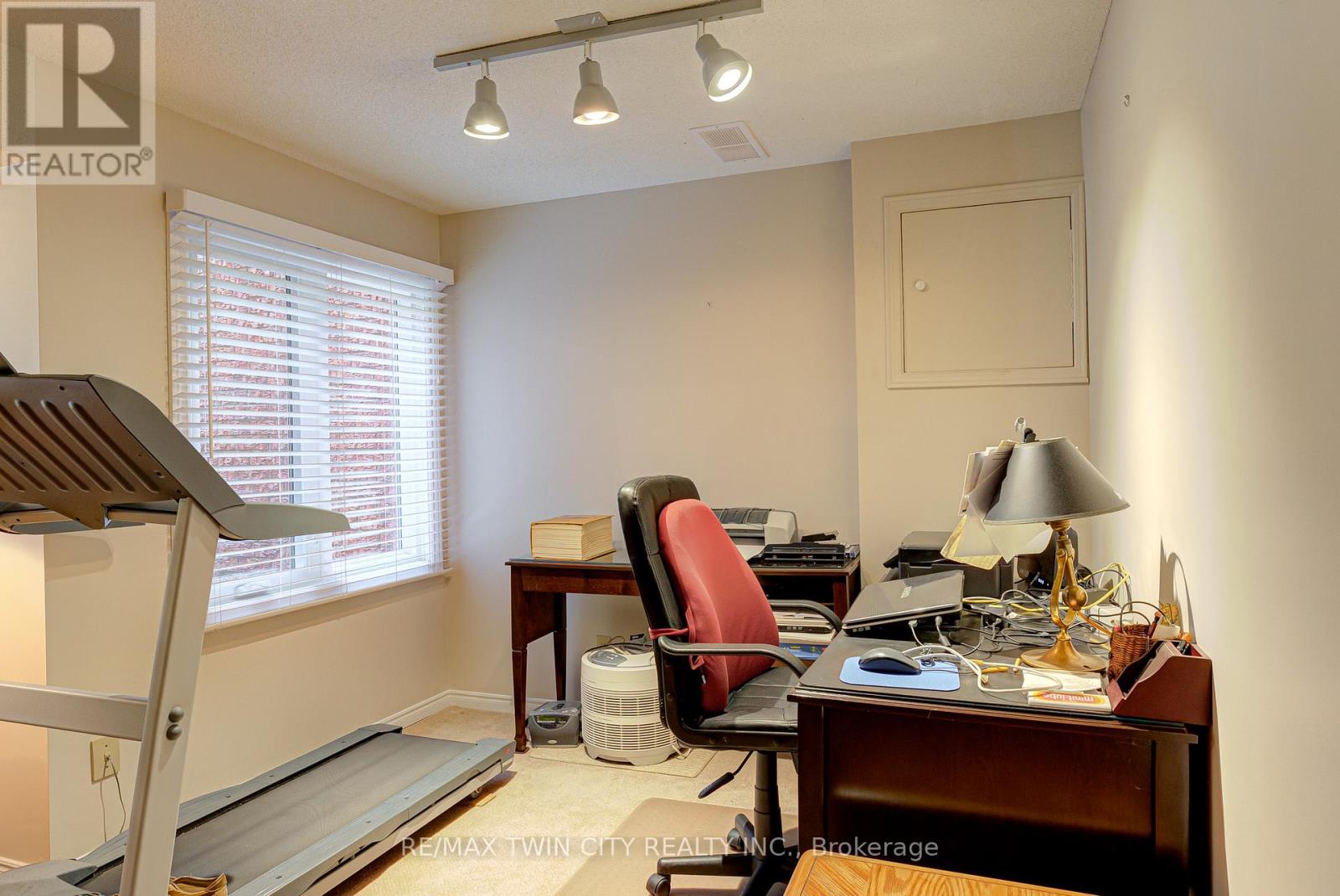 #12 523 BEECHWOOD DRIVE - 22