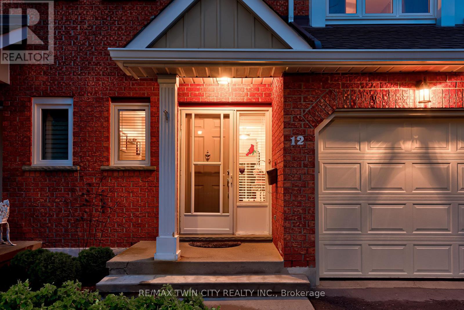 #12 523 BEECHWOOD DRIVE - 3