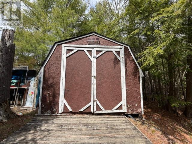 480 KENNEDY DRIVE - 17