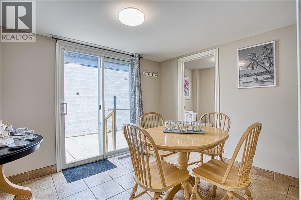 727 BARTON Street - 13