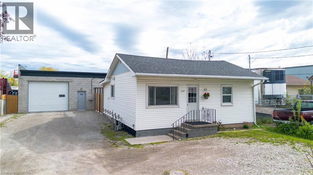727 BARTON Street - 2