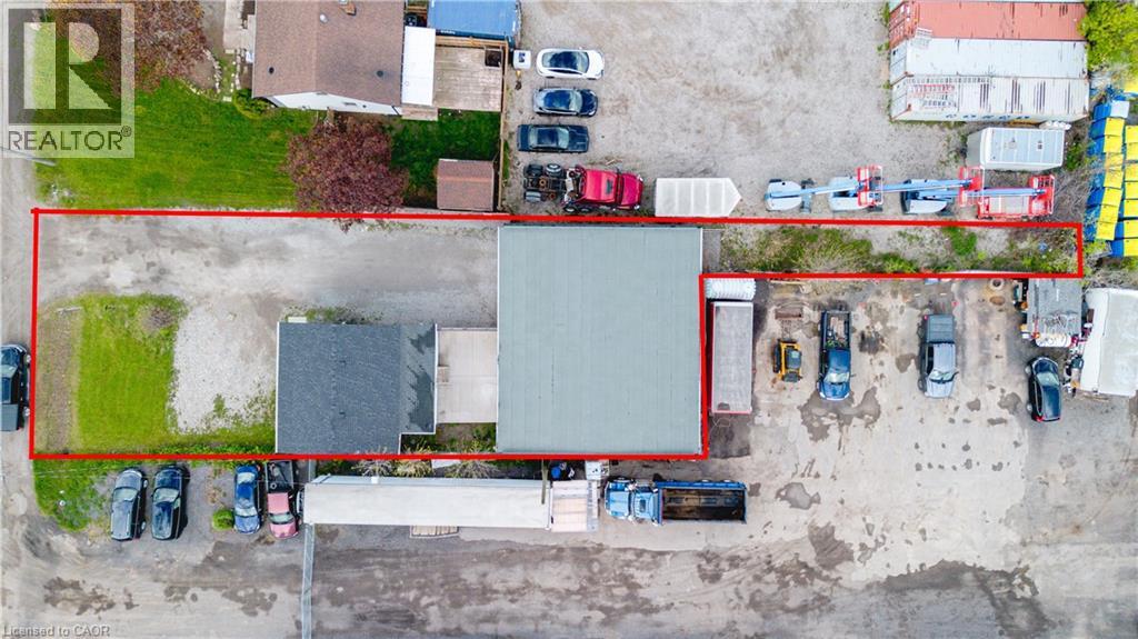 727 BARTON Street - 35