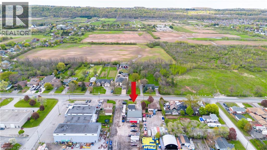 727 BARTON Street - 40
