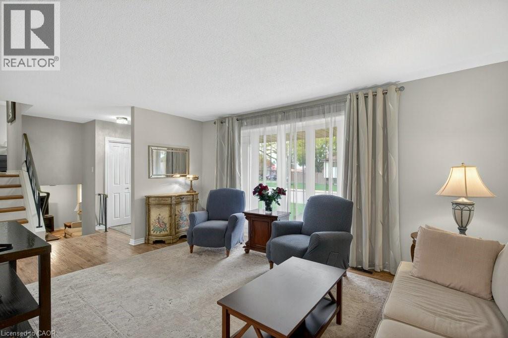 4 CAMELOT Drive, Hamilton, Ontario, L8V2L2 — Photo 43