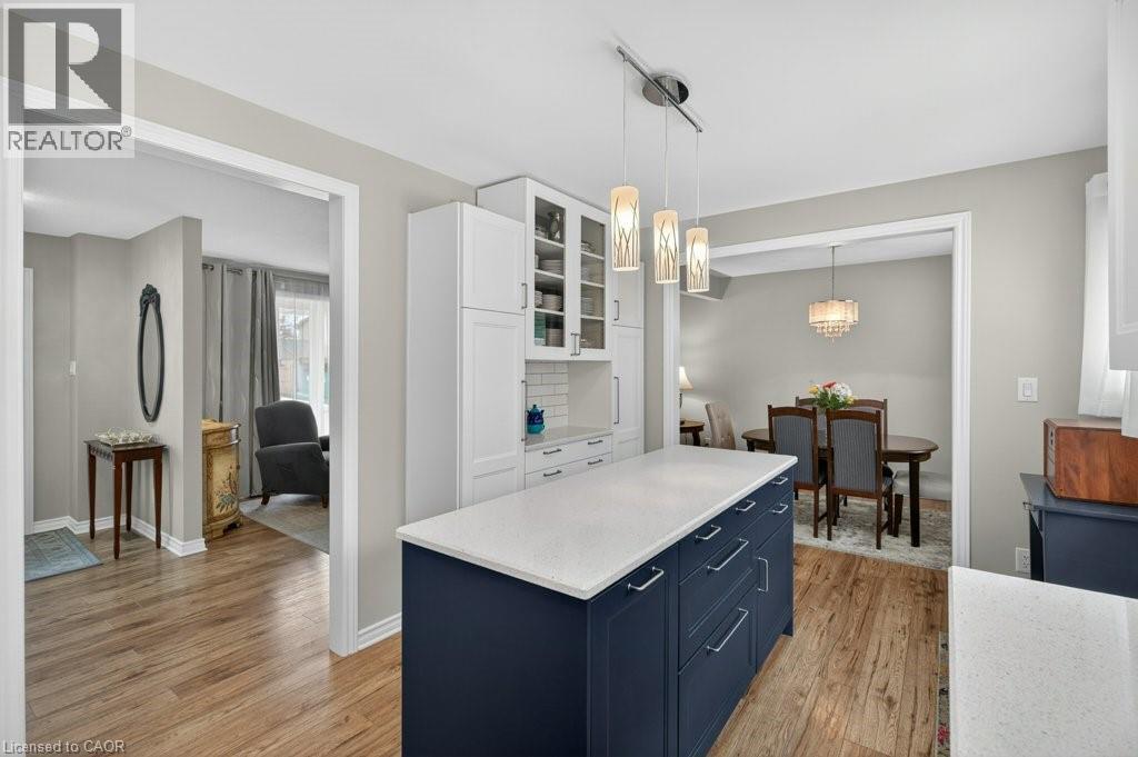 4 CAMELOT Drive, Hamilton, Ontario, L8V2L2 — Photo 30