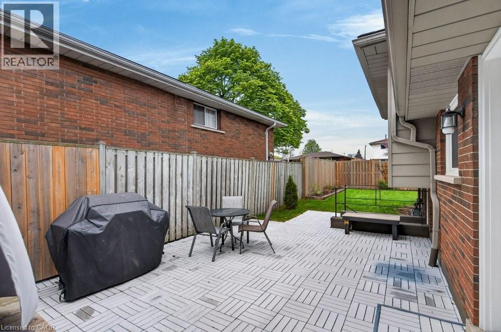 4 CAMELOT Drive, Hamilton, Ontario, L8V2L2 — Photo 34
