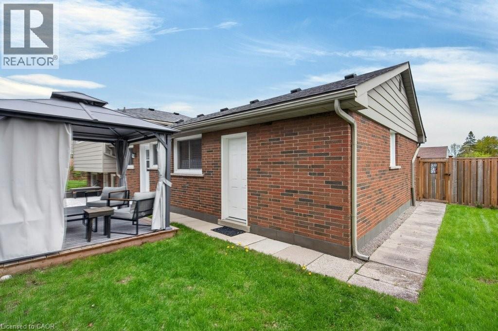 4 CAMELOT Drive, Hamilton, Ontario, L8V2L2 — Photo 44