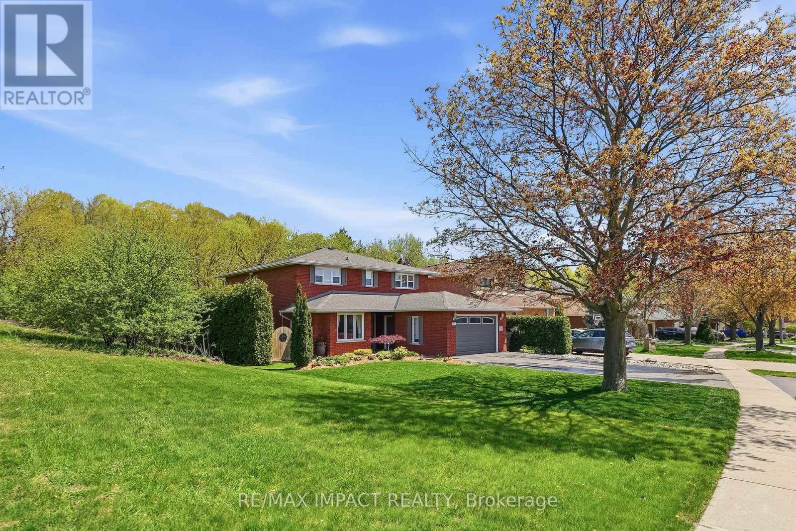 293 BLUE HERON DRIVE - Image 2