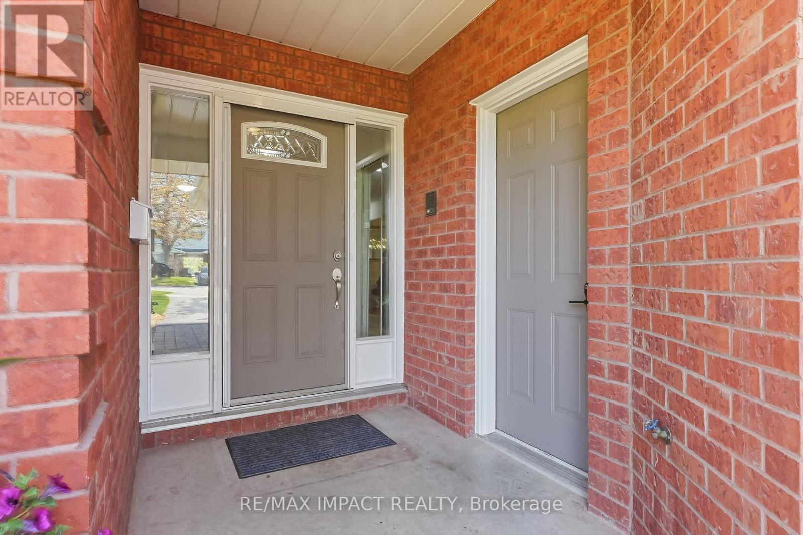 293 BLUE HERON DRIVE - 4