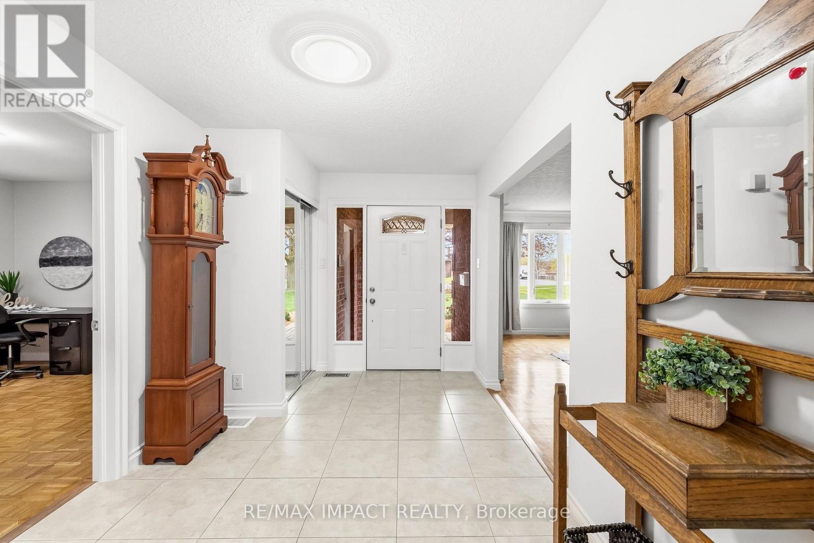 293 BLUE HERON DRIVE - 6