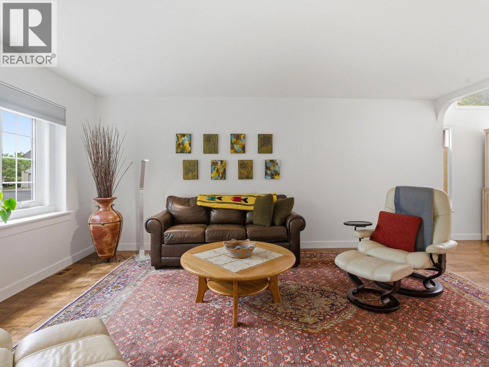 #304 650 Lexington Drive - 7