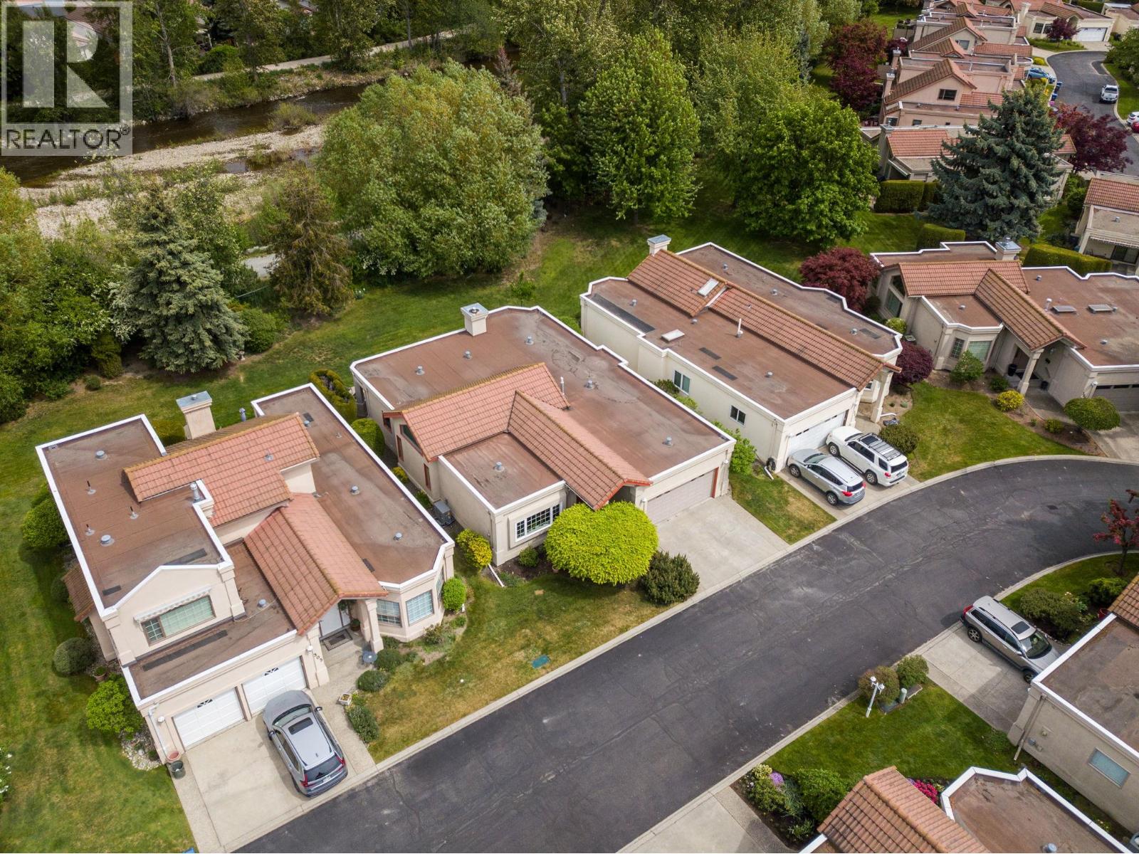 #304 650 Lexington Drive - 35