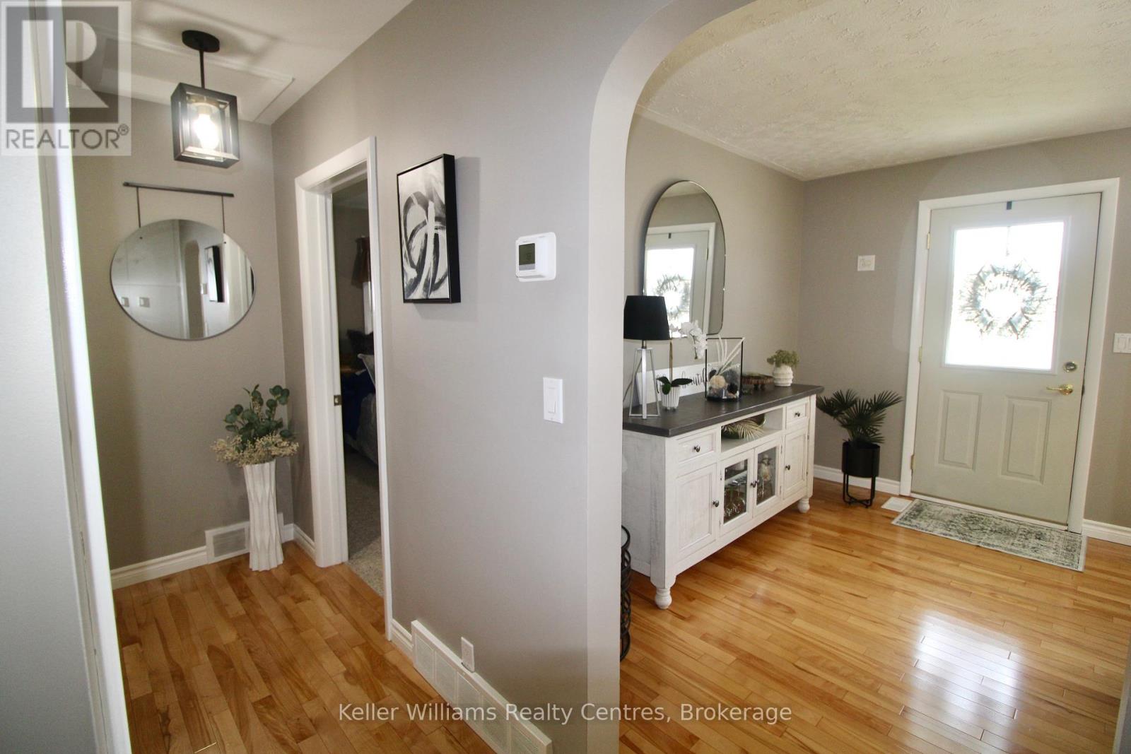 587 11TH STREET - 14