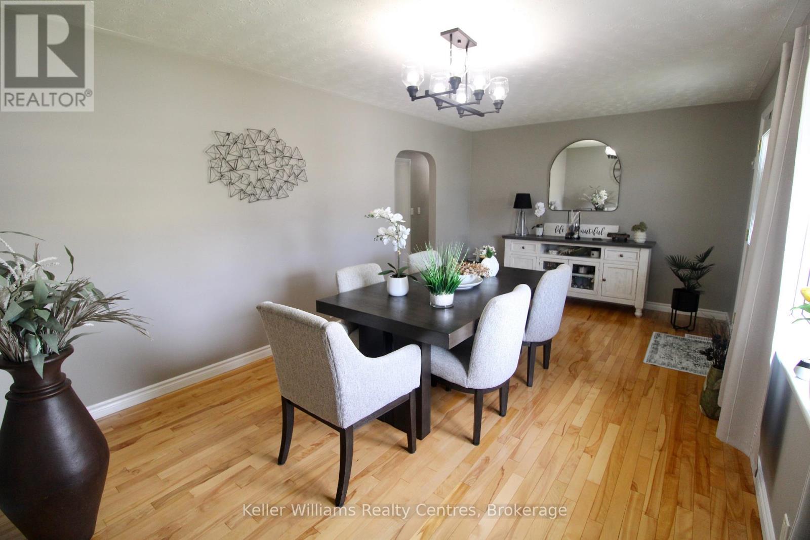 587 11TH STREET - 8