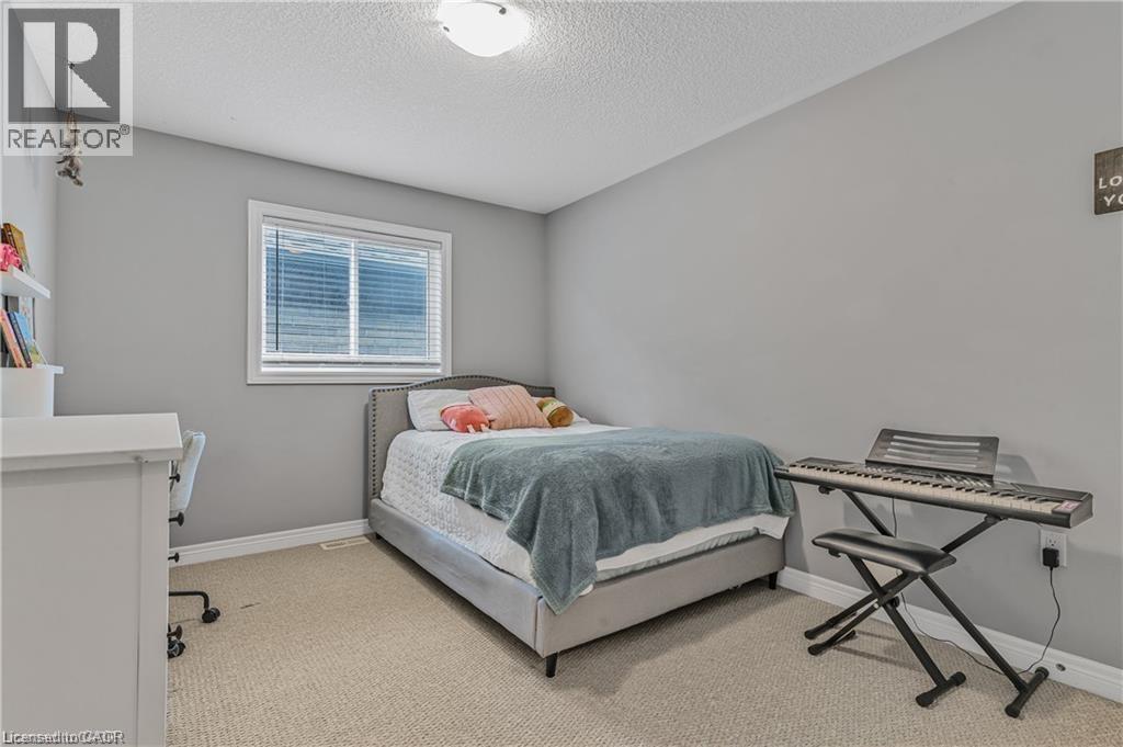 62 BETHUNE Avenue - 36