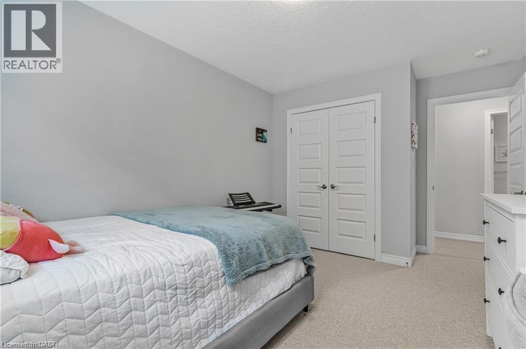 62 BETHUNE Avenue - 37