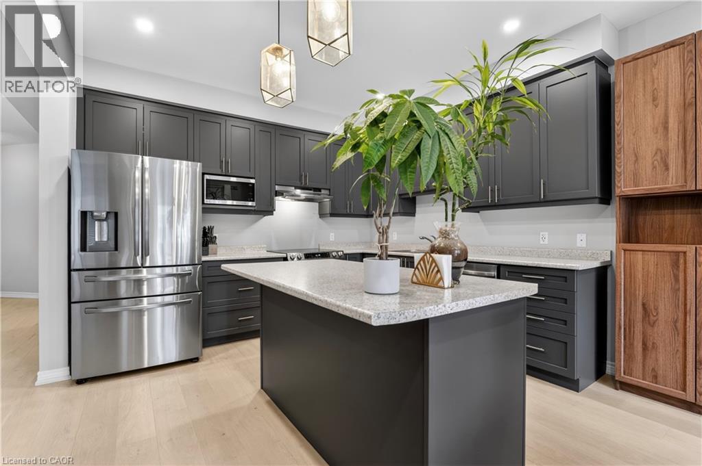 62 BETHUNE Avenue - 19