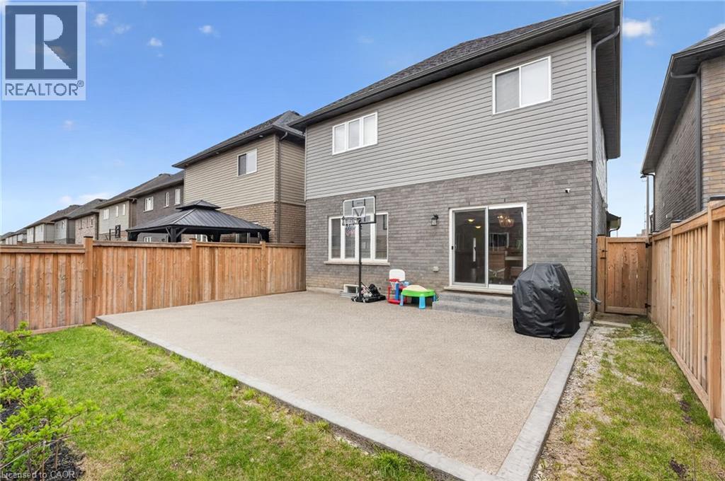 62 BETHUNE Avenue - 44