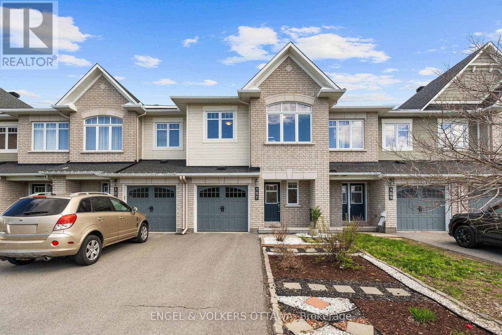 107 MANCINI WAY - 1