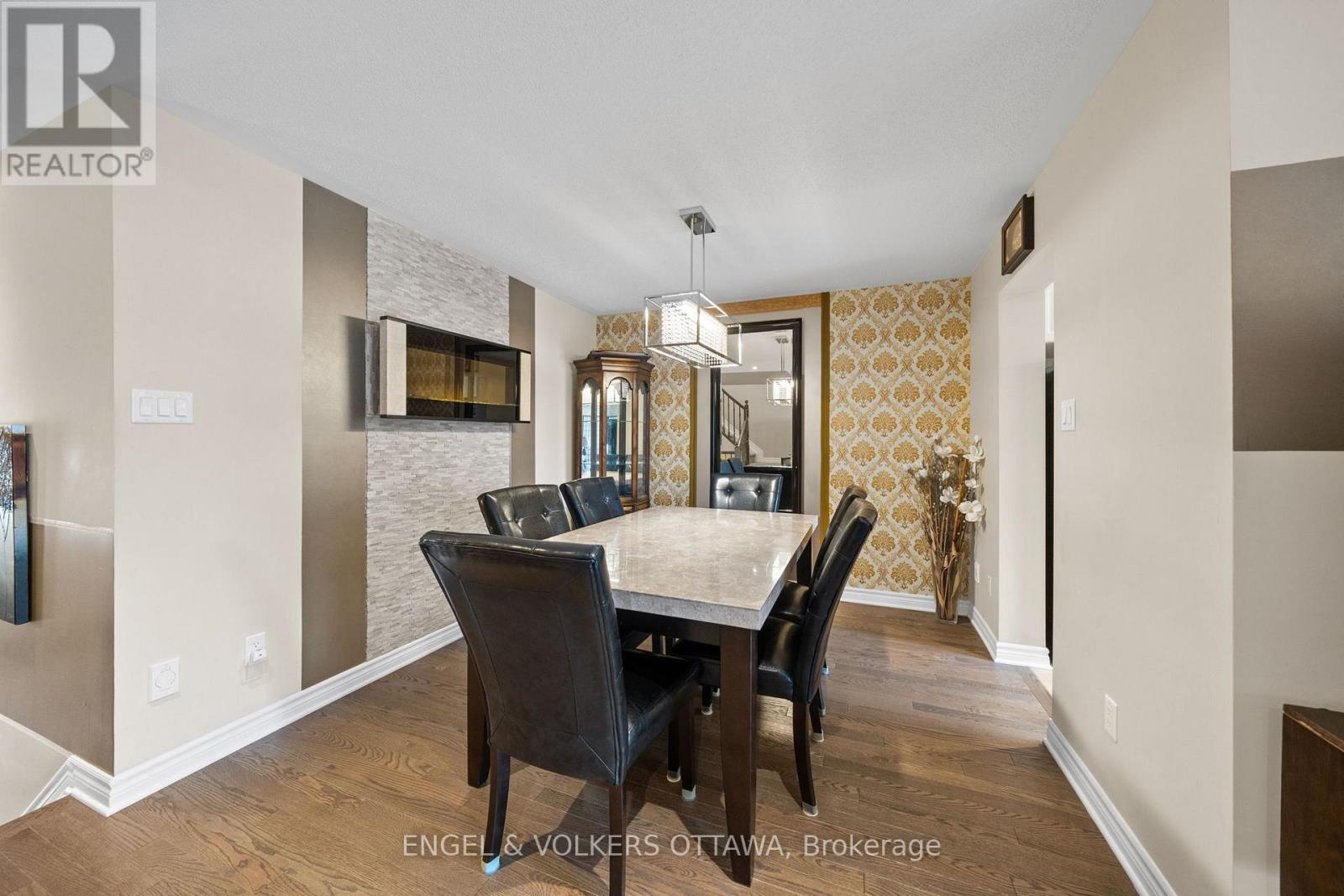 107 MANCINI WAY - 10