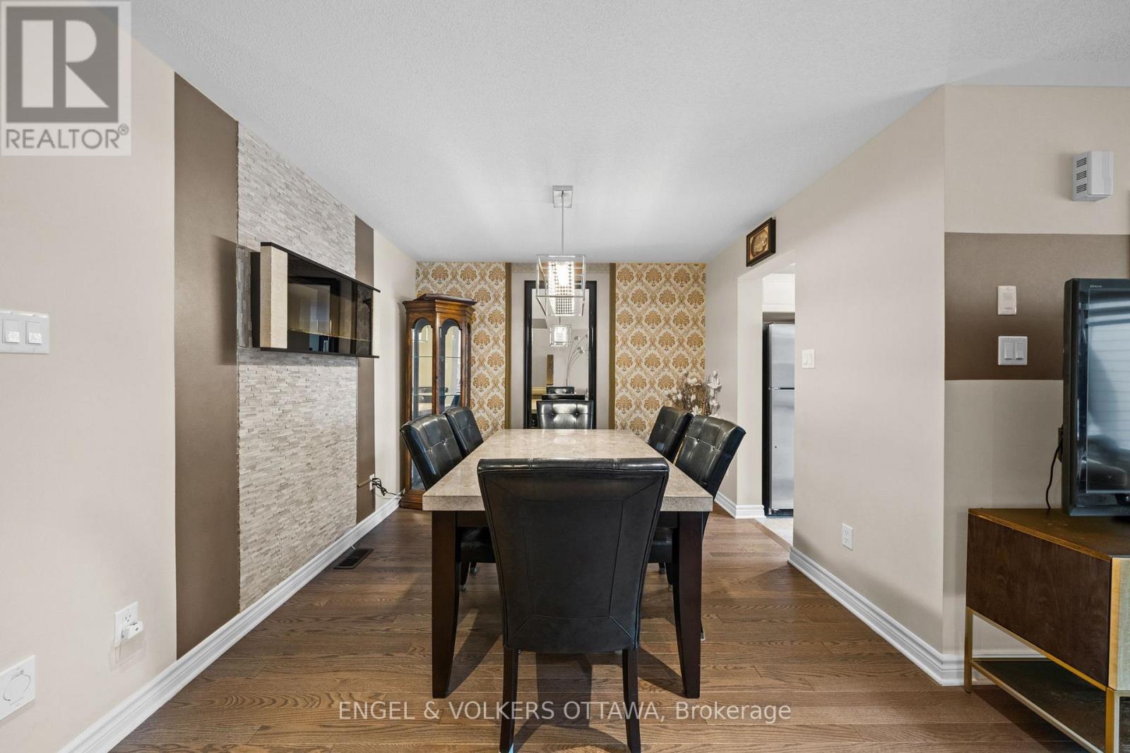 107 MANCINI WAY - 11