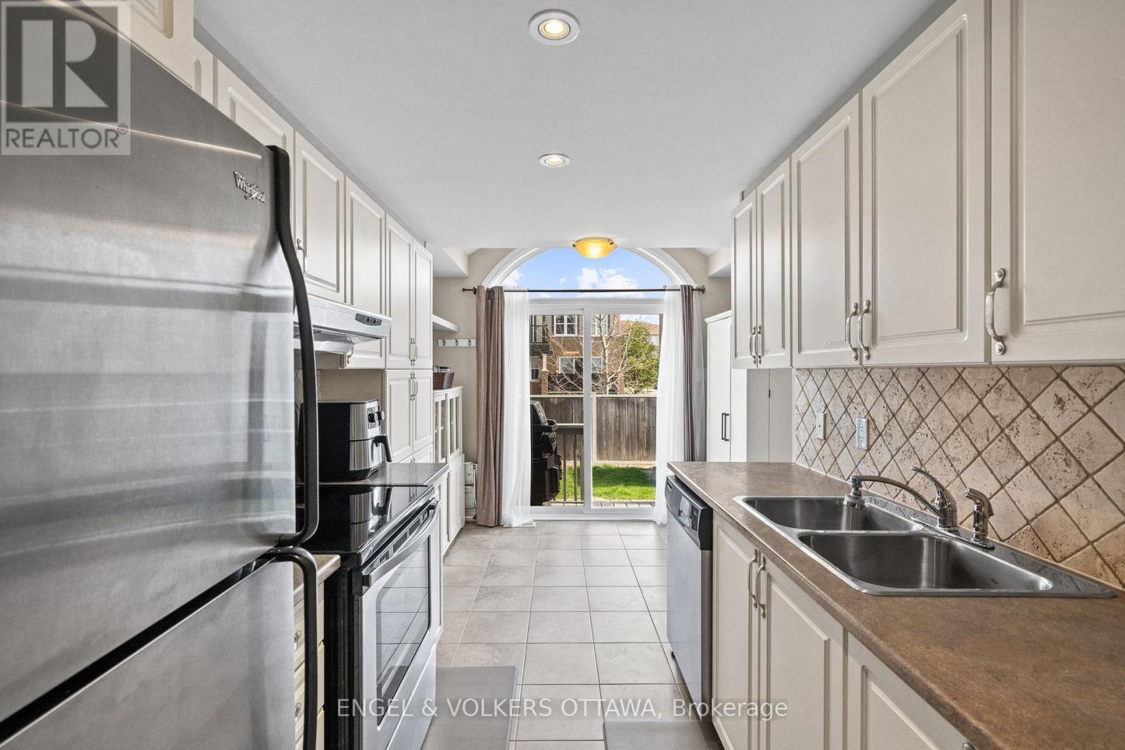 107 MANCINI WAY - 7