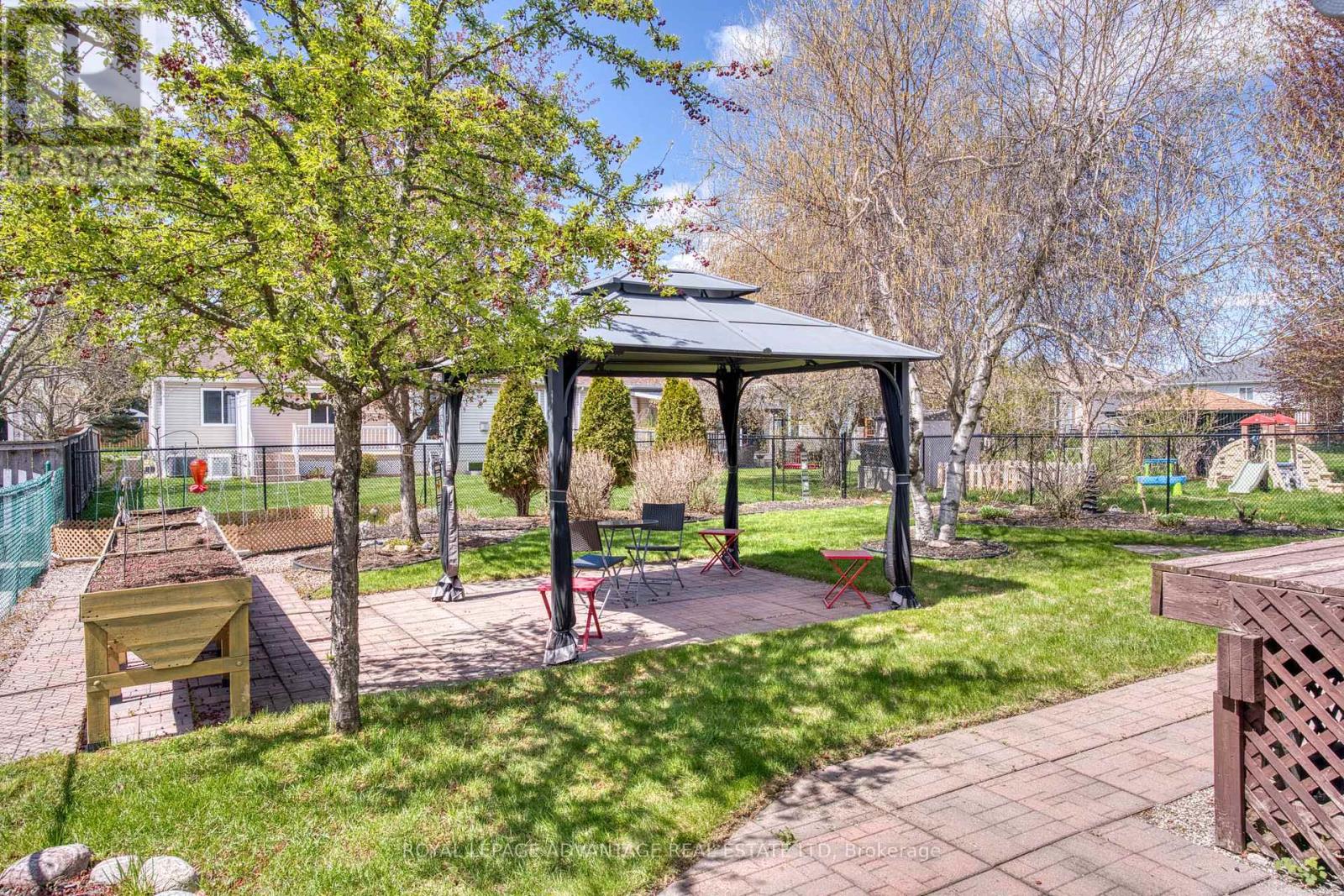58 DECARIA BOULEVARD - 37