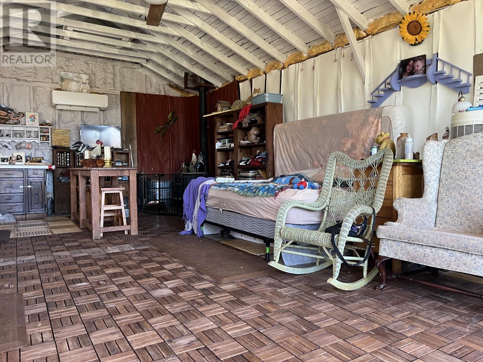 651 Higgins Road - 12
