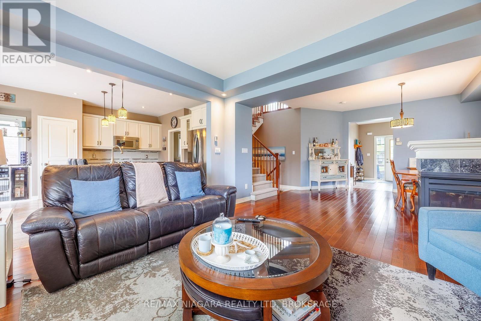 5744 JAKE CRESCENT - 10