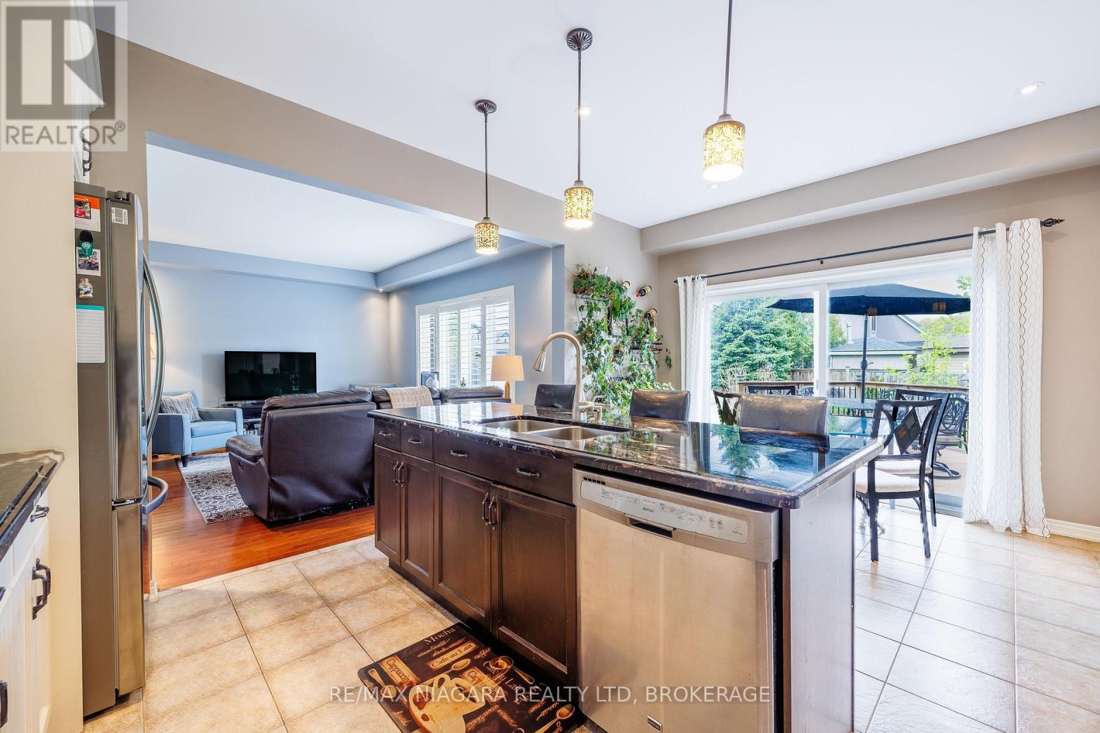 5744 JAKE CRESCENT - 12