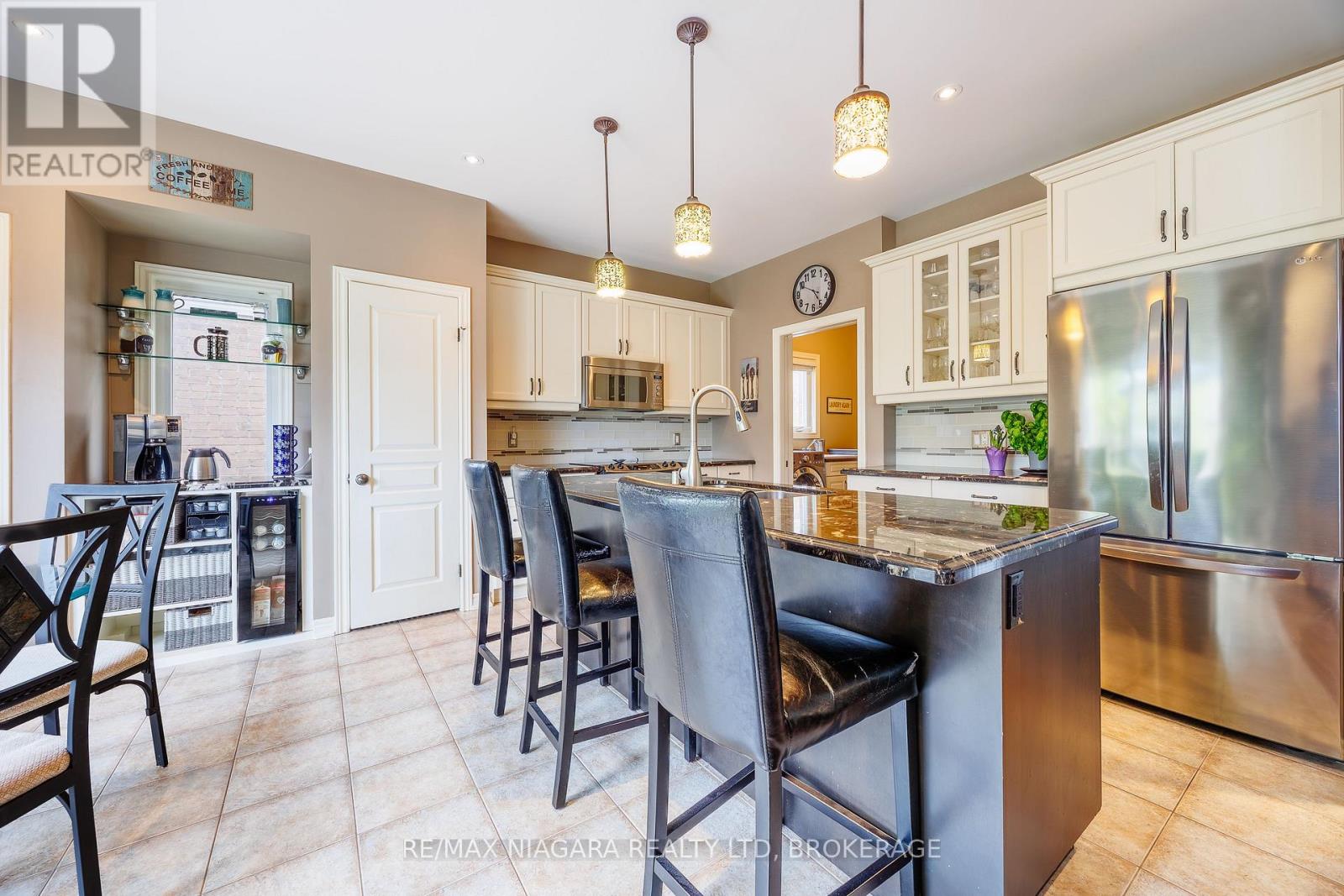 5744 JAKE CRESCENT - 16