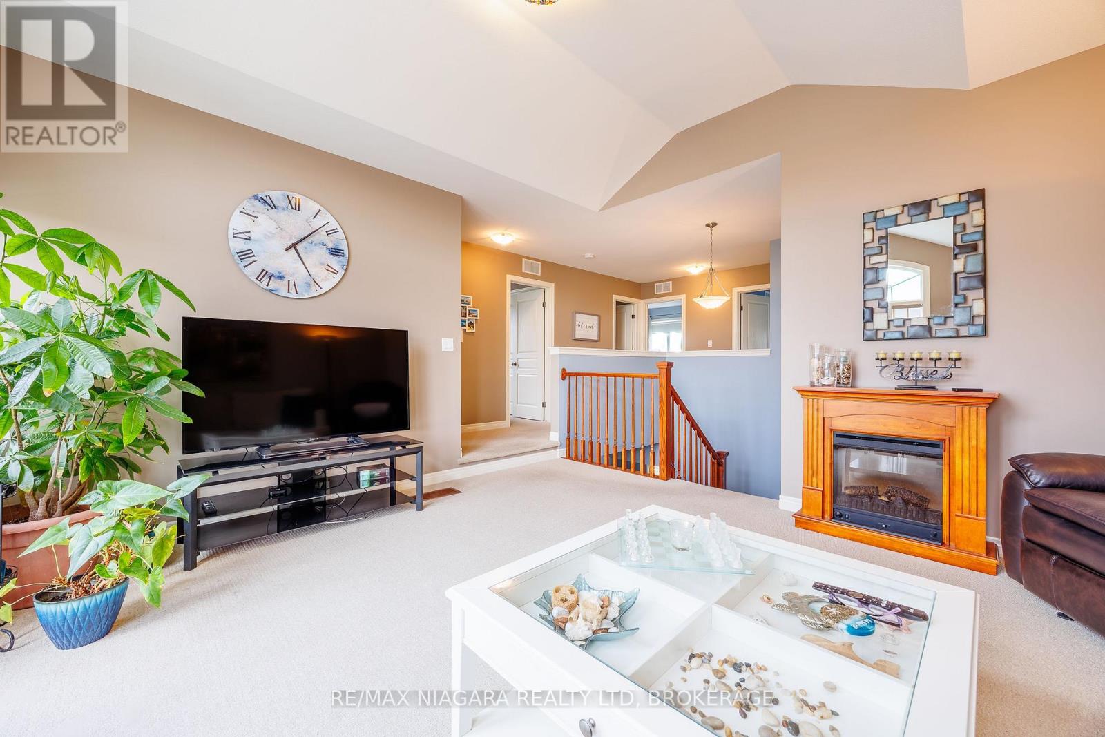 5744 JAKE CRESCENT - 18