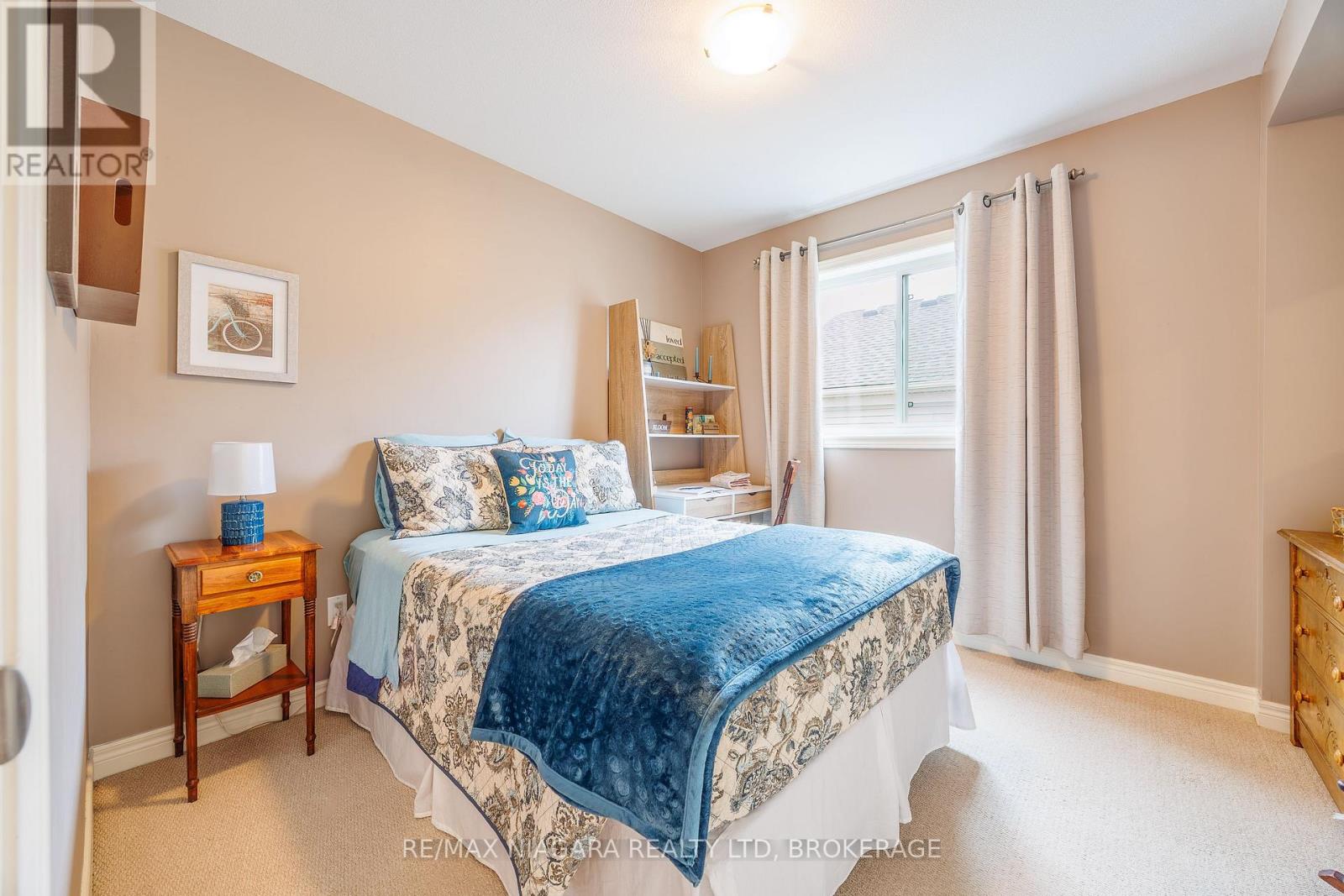 5744 JAKE CRESCENT - 21