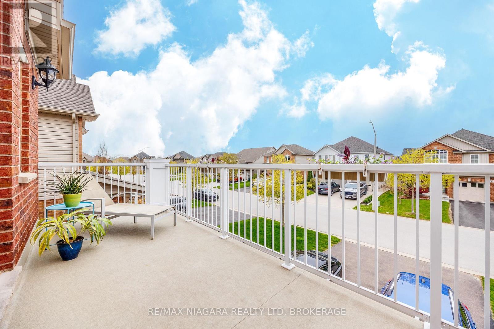 5744 JAKE CRESCENT - 33